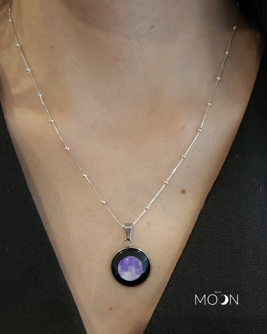 Colección Cómica - Purple Moon Luna llena en descuento por el mes de la mujer.