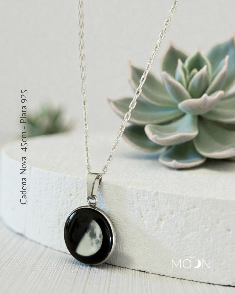 Luna Cuarto Menguante - Cadena de acero quirúrgico o plata 925