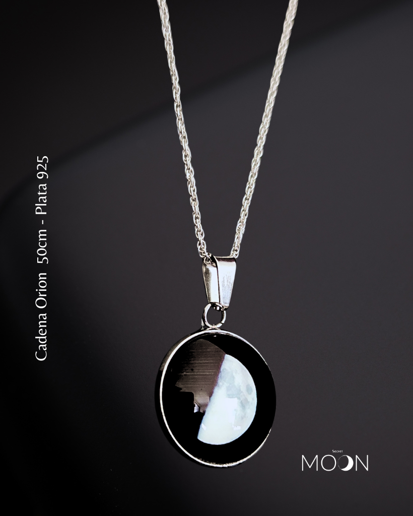 Luna Cuarto Menguante - Cadena de acero quirúrgico o plata 925