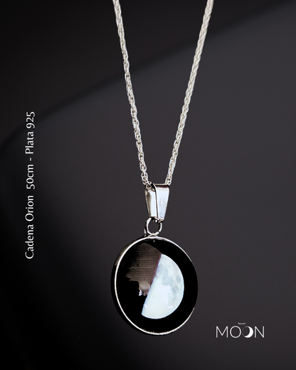 Luna Cuarto Menguante - Cadena de acero quirúrgico o plata 925