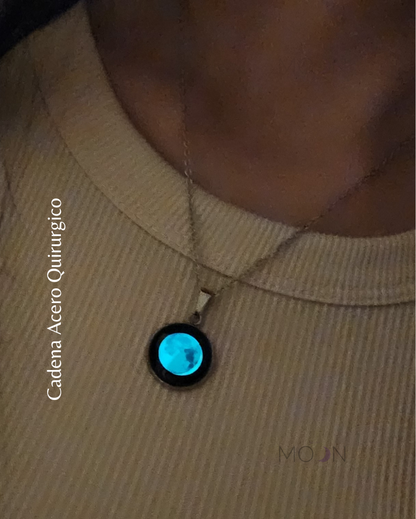 Luna Vieja Menguante + Cadena de acero quirúrgico o plata 925