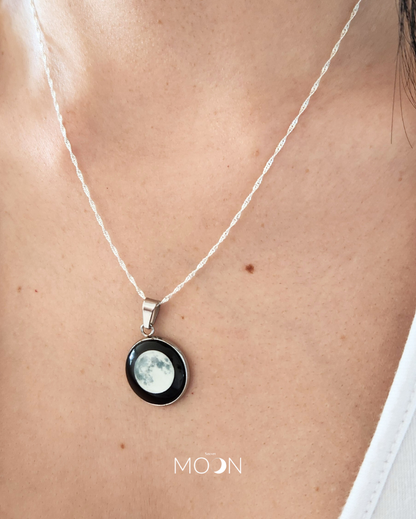 Luna Llena - Cadena de acero quirúrgico o plata 925 (DISPONIBLE EN 10 DÍAS)