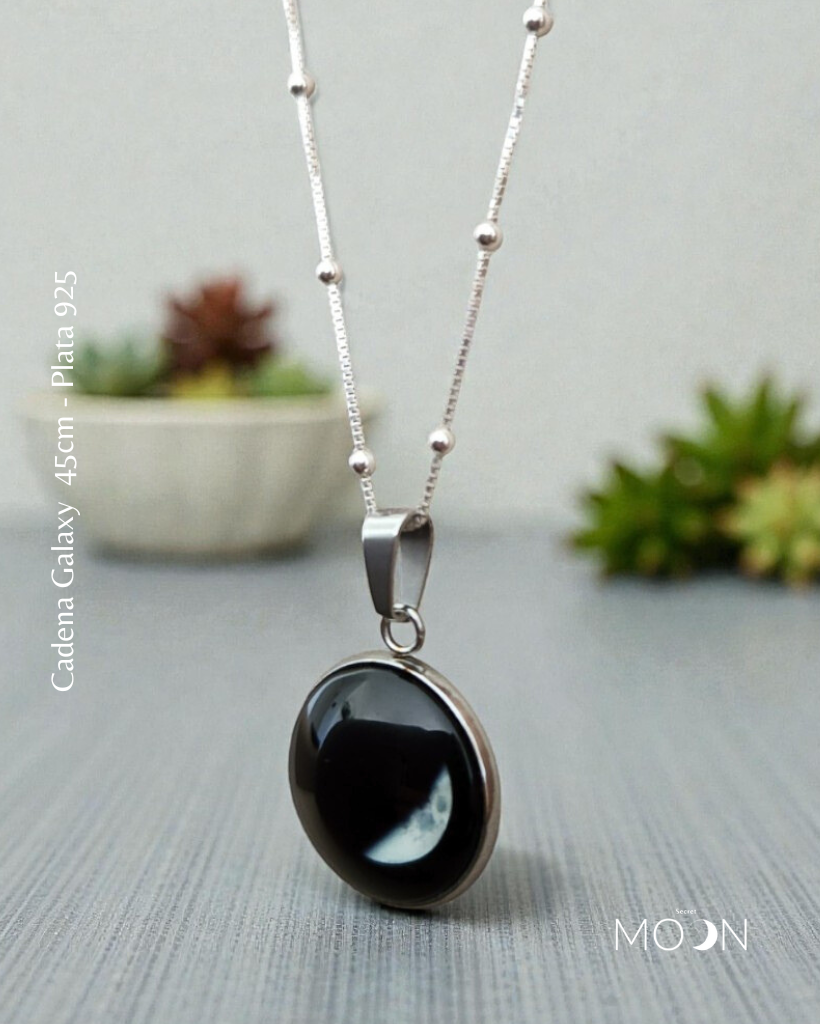 Luna Menguante + Cadena de acero quirúrgico o plata 925