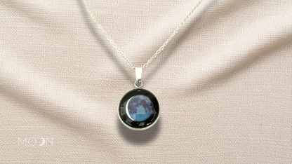 Descubrí La luna que brilló en tu fecha especial.