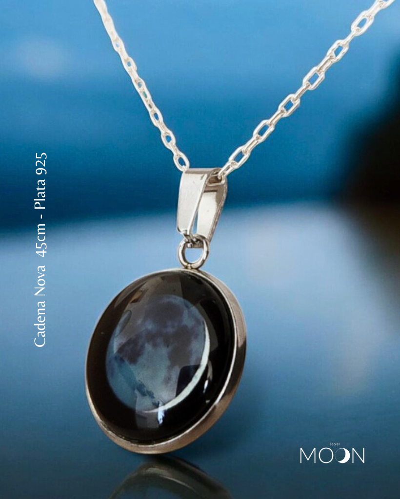 Luna Vieja Menguante + Cadena de acero quirúrgico o plata 925