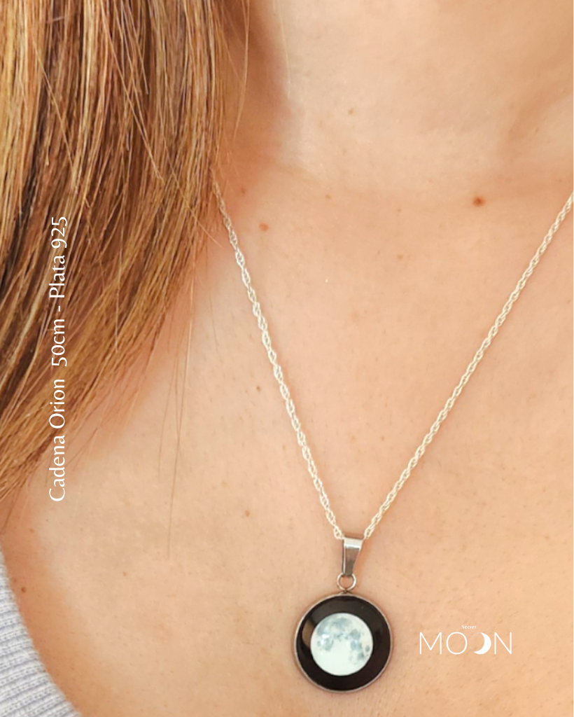 Luna Llena - Cadena de acero quirúrgico o plata 925 (DISPONIBLE EN 10 DÍAS)