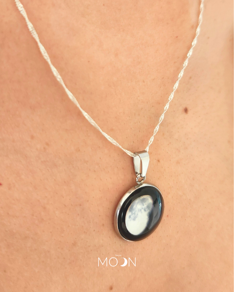 Luna Gibosa Creciente  - Cadena de acero quirúrgico